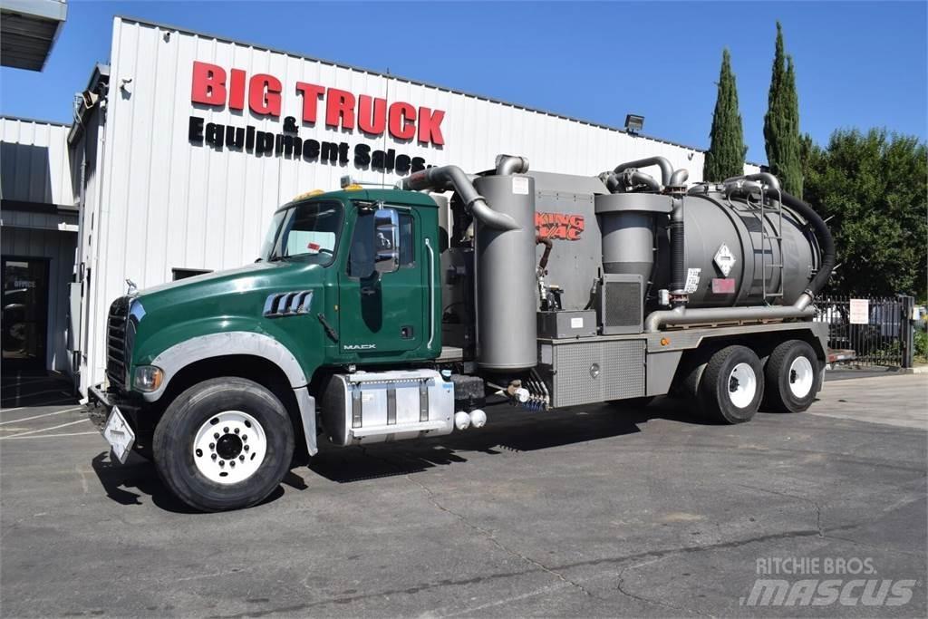 Mack GRANITE GU713 Tankwagen
