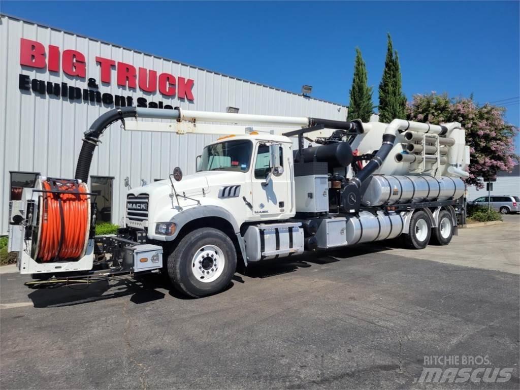 Mack GRANITE GU713 Tankwagen