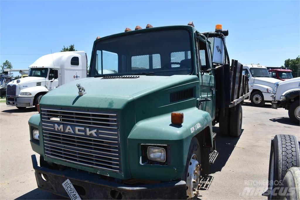 Mack MIDLINER CS200 Kipper