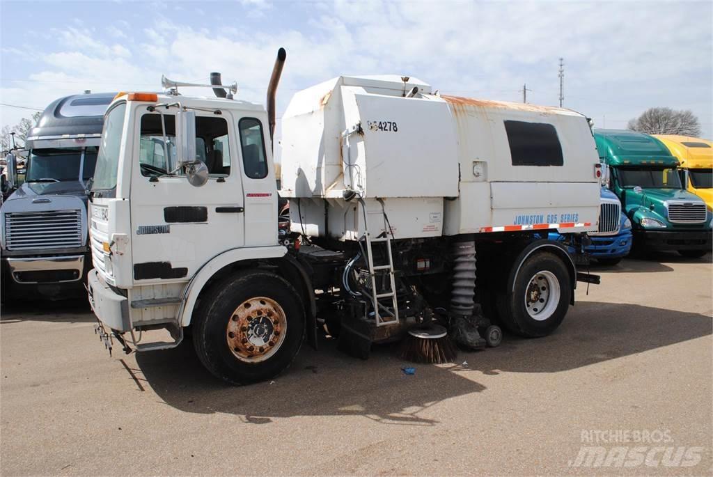 Mack MIDLINER MS250 Veegwagens