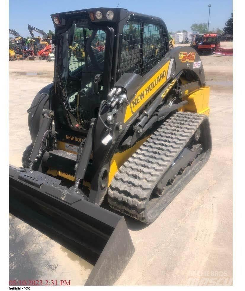 New Holland C345 Schrankladers