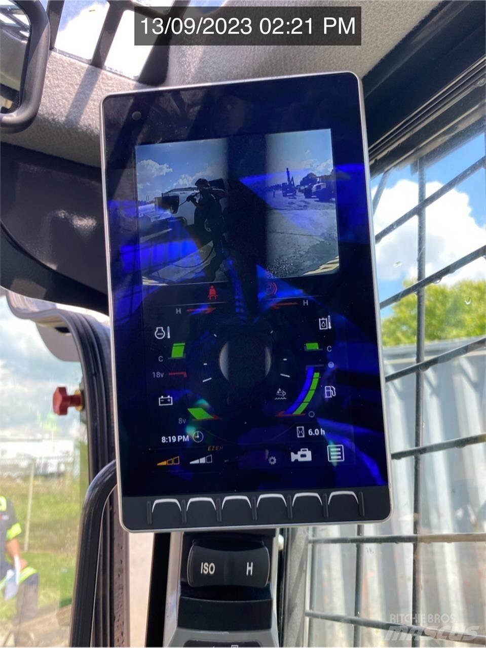 New Holland C345 Schrankladers