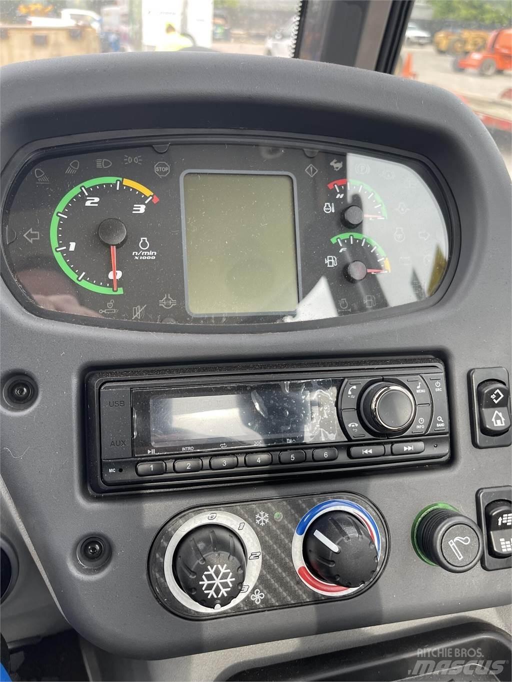 New Holland W80C Wielladers