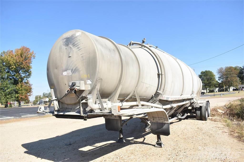  PENSKE Tankwagen