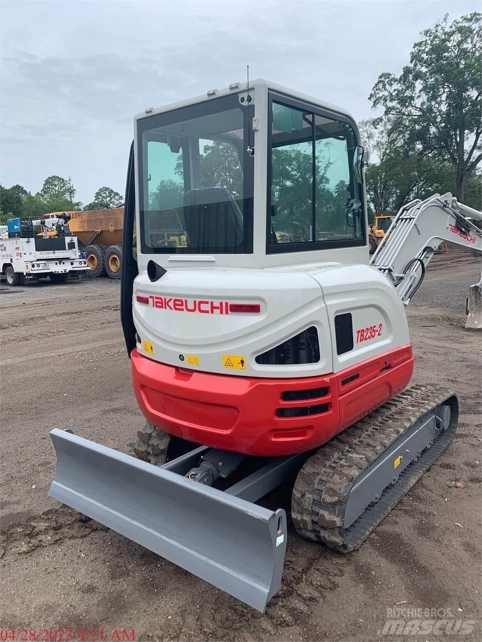 Takeuchi TB235-2 Minigraafmachines < 7t
