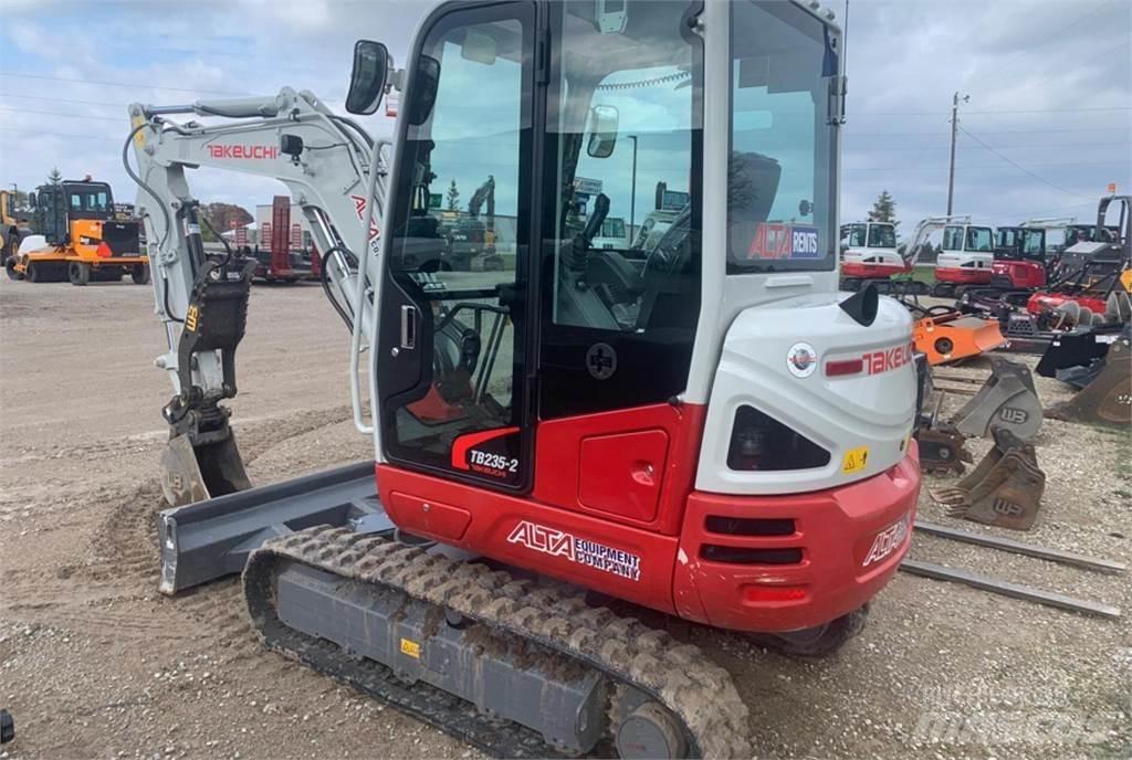 Takeuchi TB235-2 Minigraafmachines < 7t