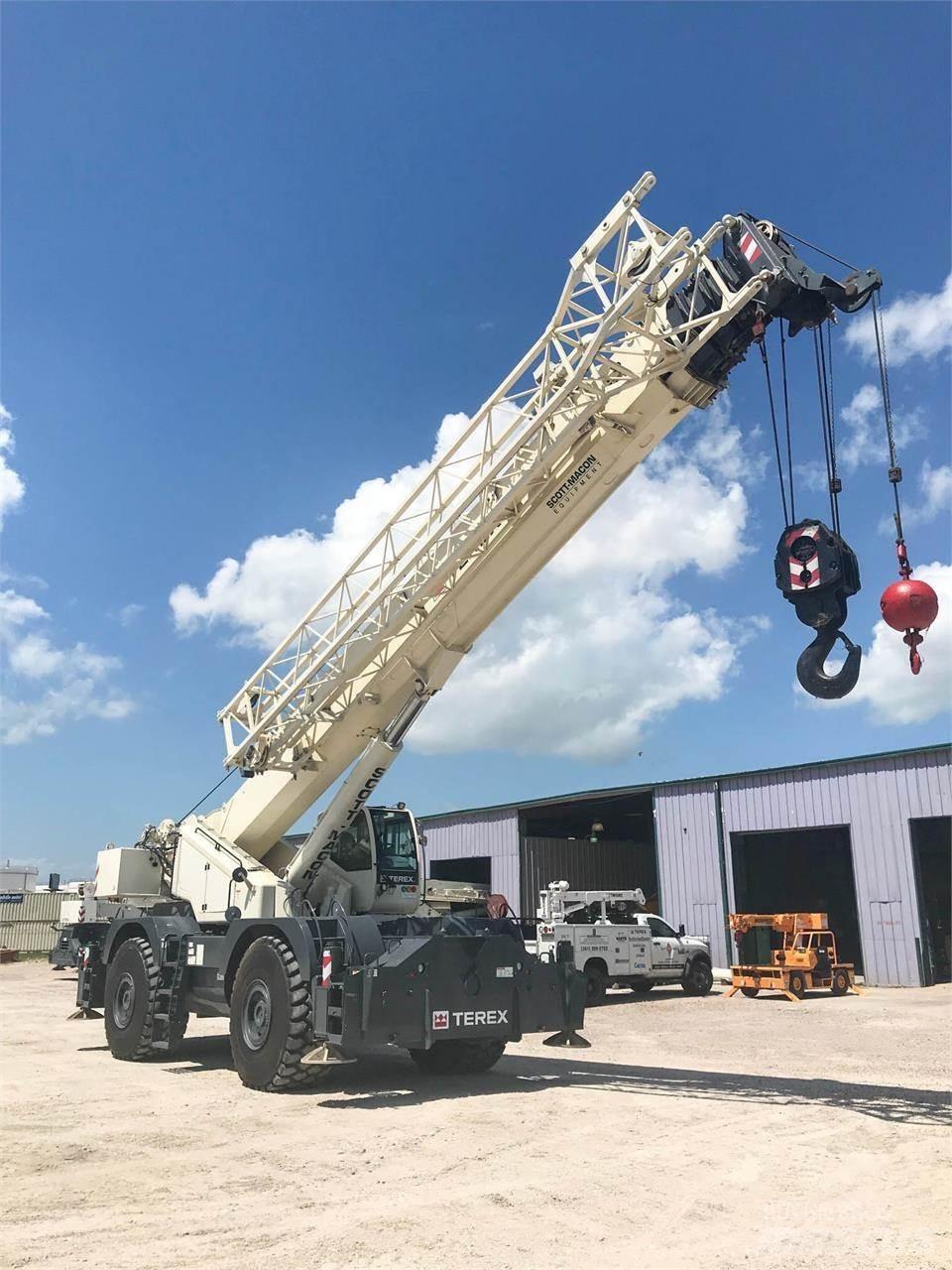 Terex QUADSTAR 1100 Ruw terrein kranen