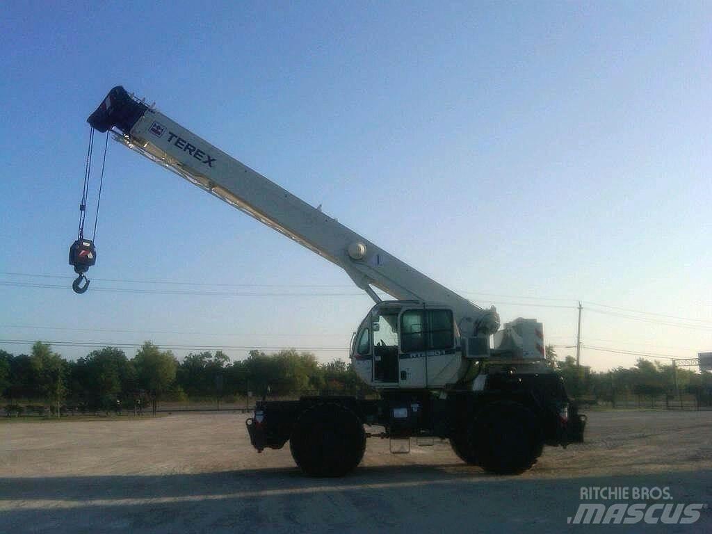 Terex RT230-1 Ruw terrein kranen