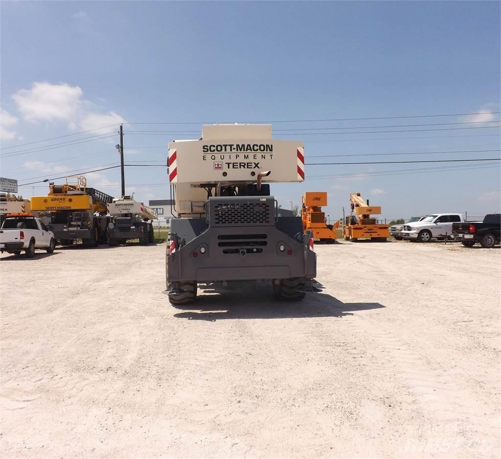 Terex RT230-2 Ruw terrein kranen