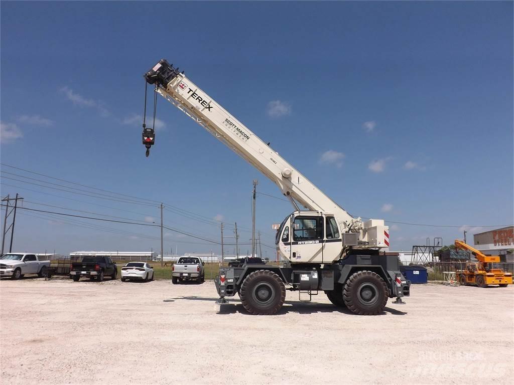 Terex RT230-2 Ruw terrein kranen