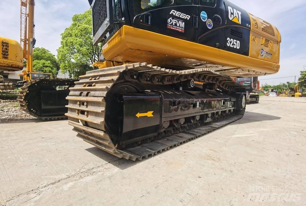 CAT 325 D Rupsgraafmachines