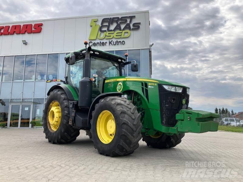 John Deere 8270 R Tractoren