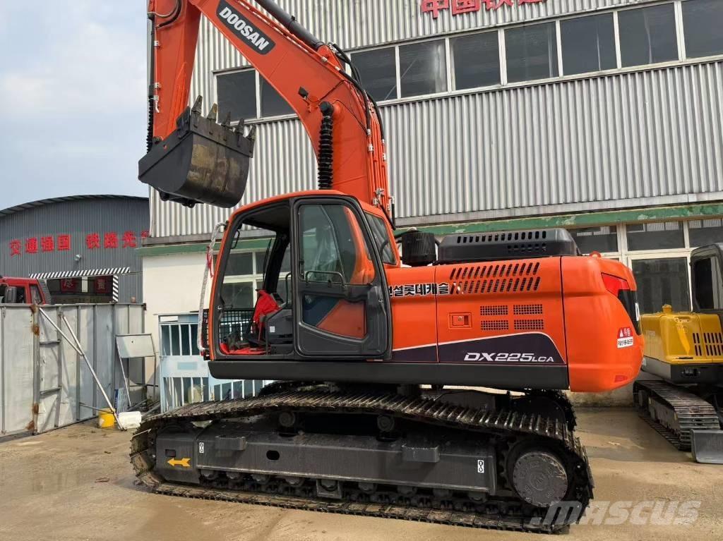 Doosan DX 225 LCA Rupsgraafmachines