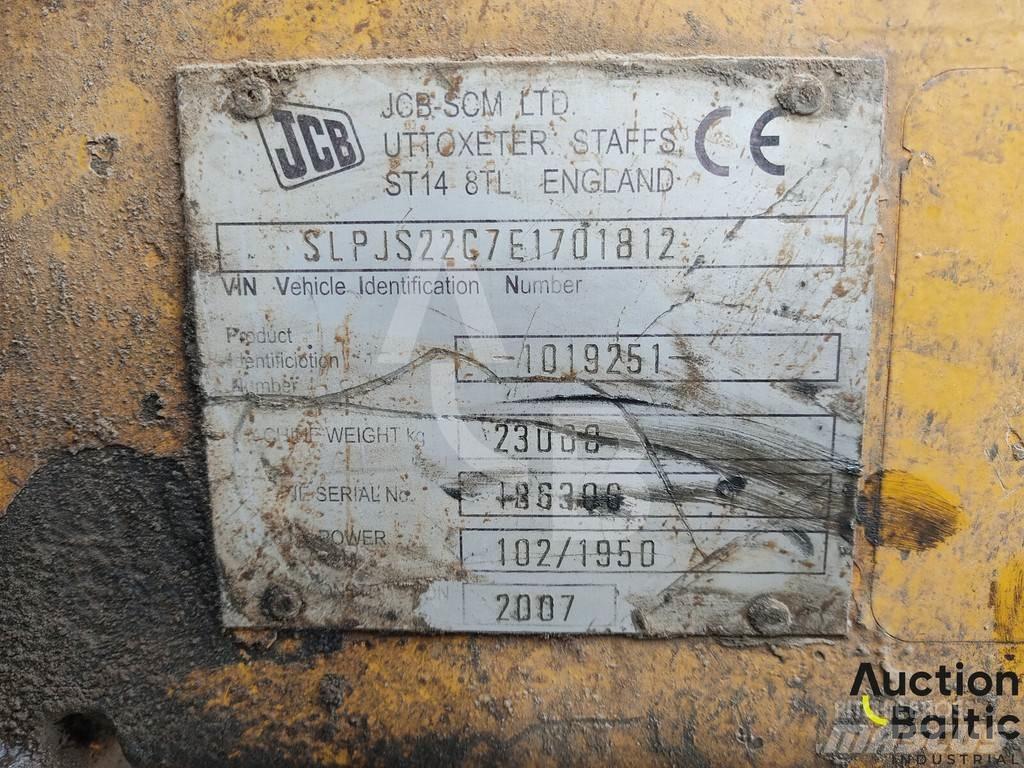JCB JS 220 LC Rupsgraafmachines