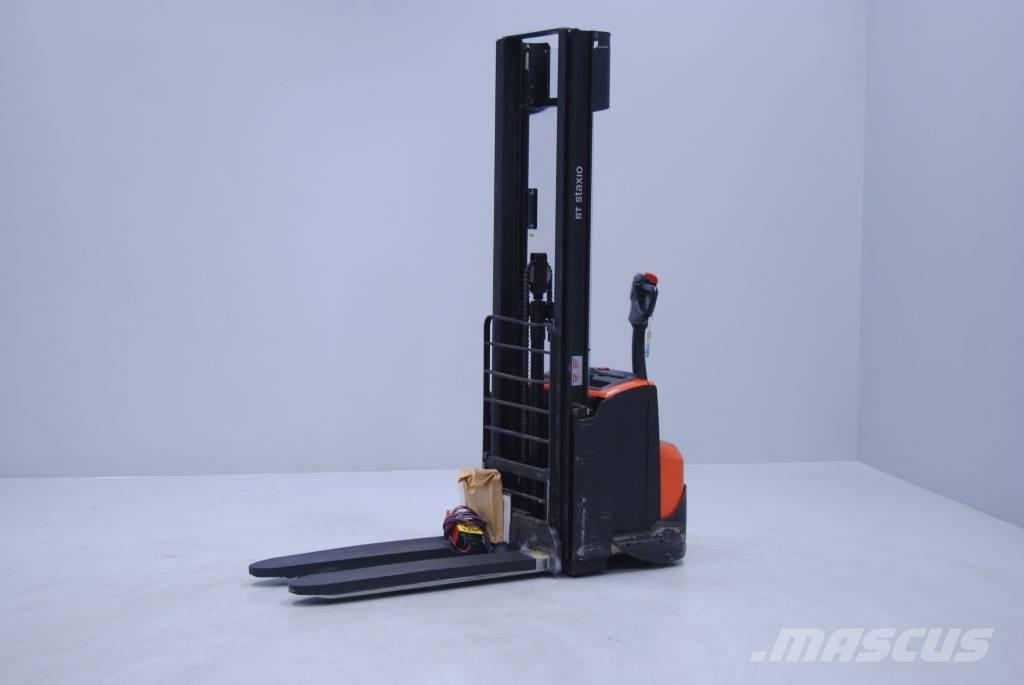 Toyota SWE120 Meeloop stapelaar