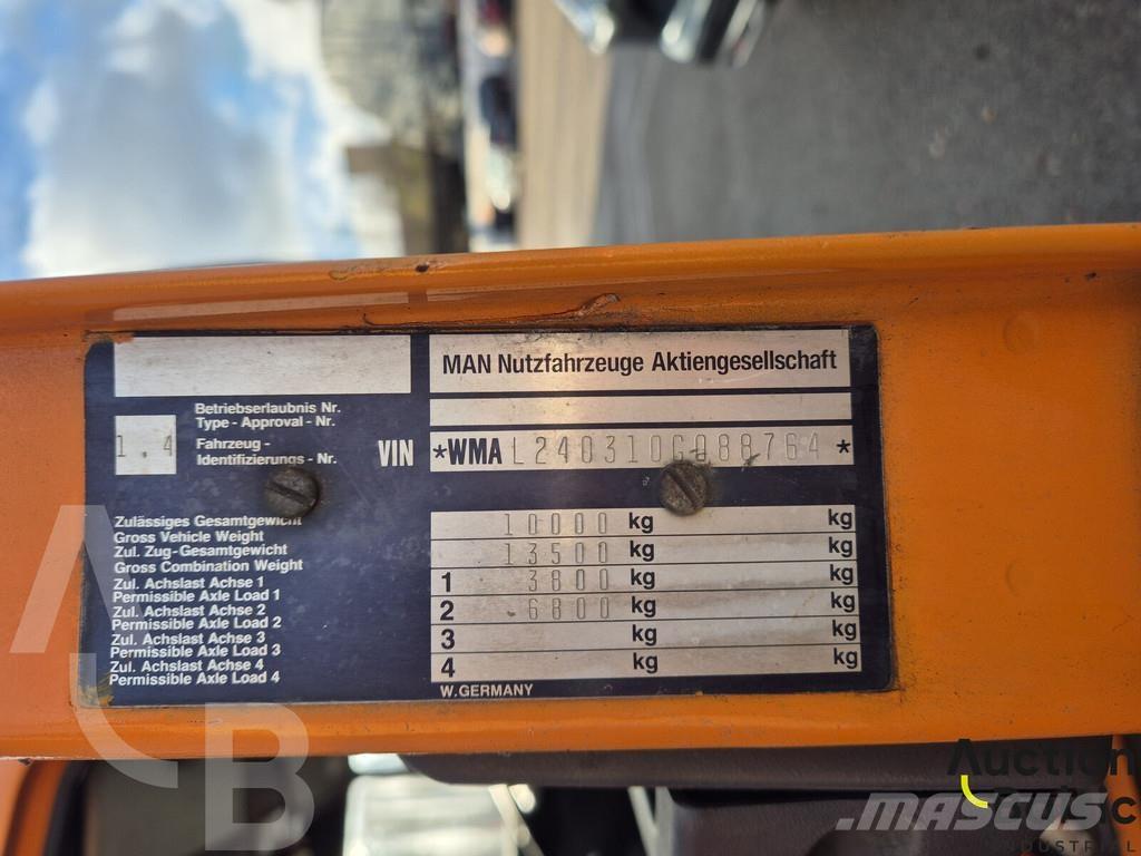 MAN 10.153 Sleepwagens