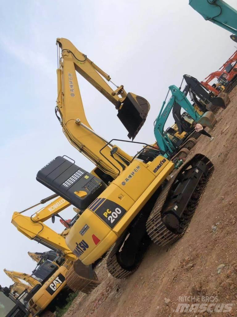 Komatsu 200-8 Rupsgraafmachines