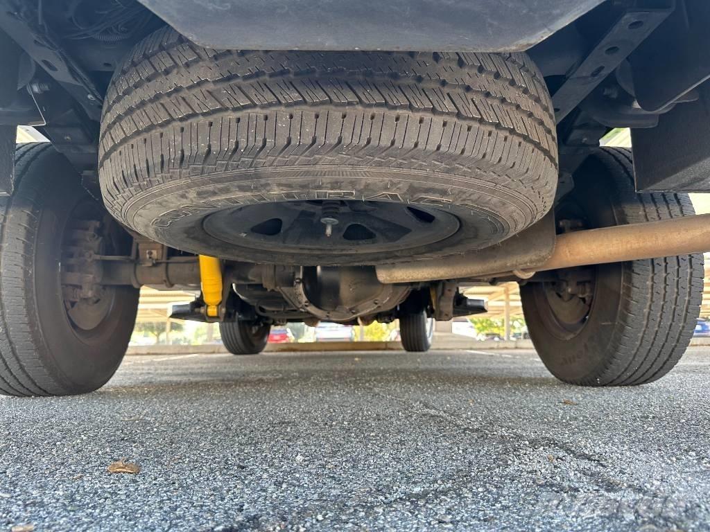 Ford F 250 SD Bestelwagens met open laadbak