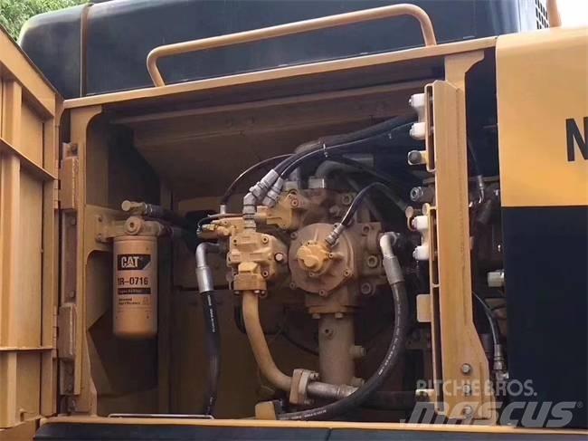 CAT 345 D L Rupsgraafmachines