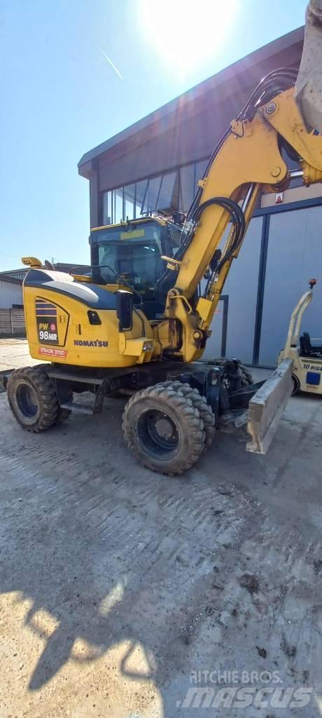 Komatsu PW98 MR-11 Wielgraafmachines