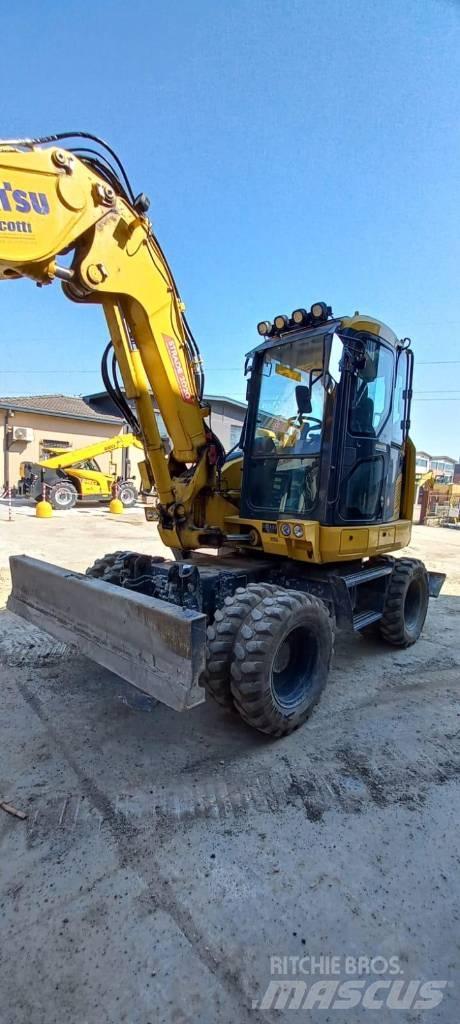 Komatsu PW98 MR-11 Wielgraafmachines
