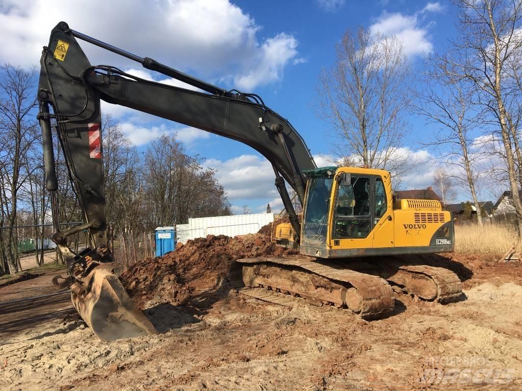 Volvo EC 240 B N LC Rupsgraafmachines
