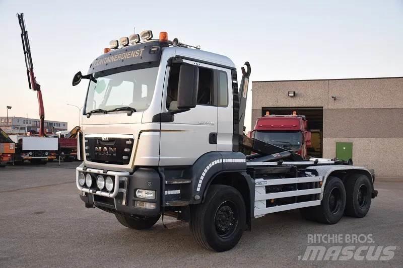 MAN TGS 33.400 Vrachtwagen met containersysteem