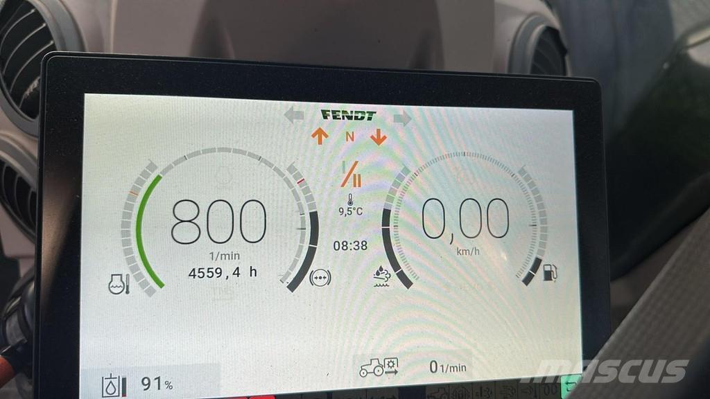 Fendt 724 VARIO Tractoren