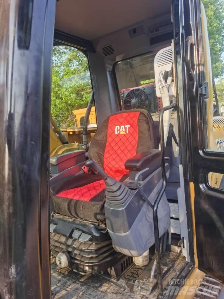 CAT 325 C Rupsgraafmachines