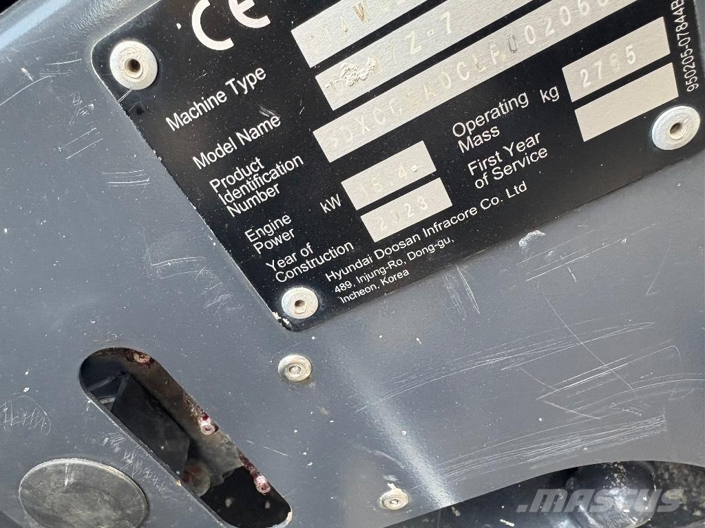 Doosan DX 27 Z Minigraafmachines < 7t
