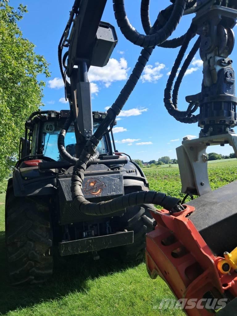 Valtra T 174 Bosbouw tractoren
