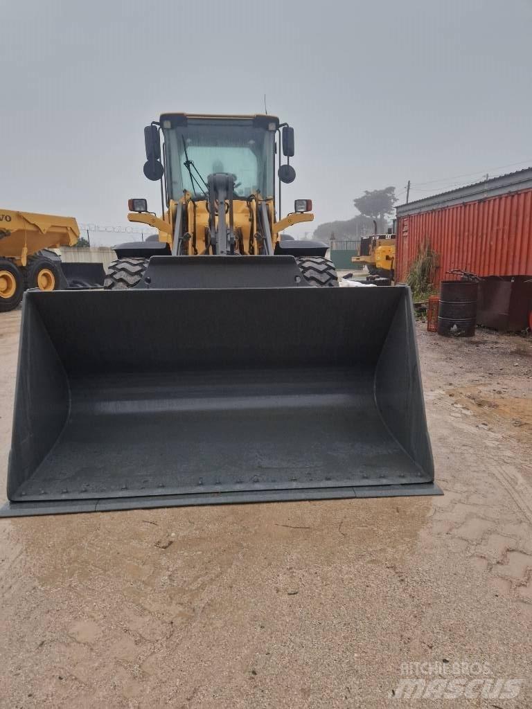 Volvo L 90 F Wielladers