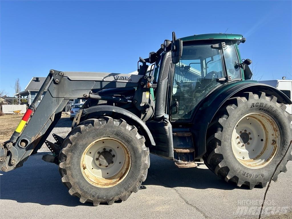 Valtra N 174 VERSU Tractoren