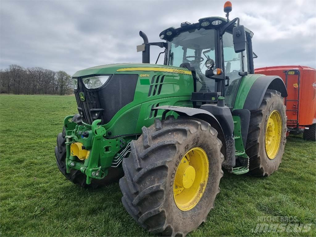 John Deere 6195 M Tractoren