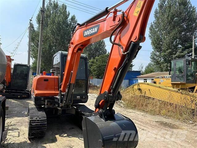 Doosan DX55 Wielgraafmachines