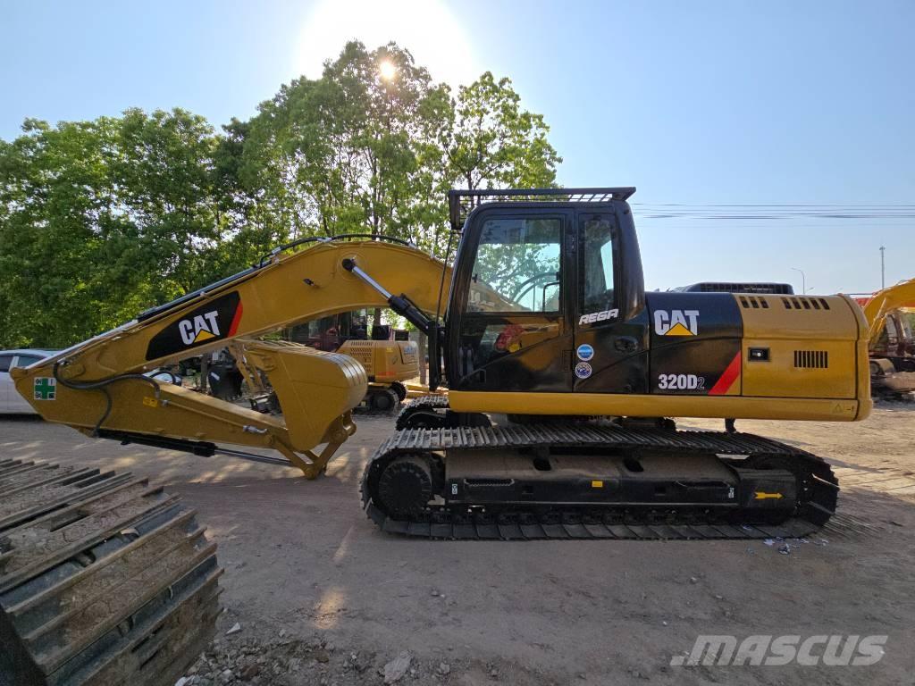 CAT 320D2 Rupsgraafmachines