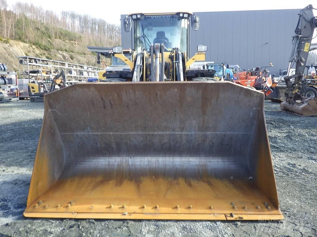 Volvo L 110 H Wielladers