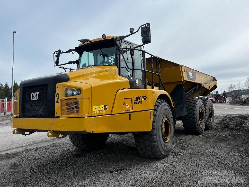 CAT 745 Knik dumptrucks