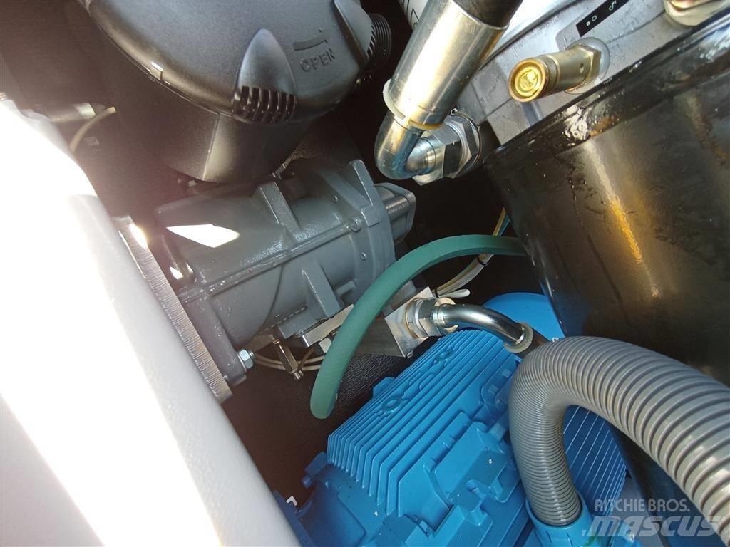 Mark MSB30/8 IVR Compressors