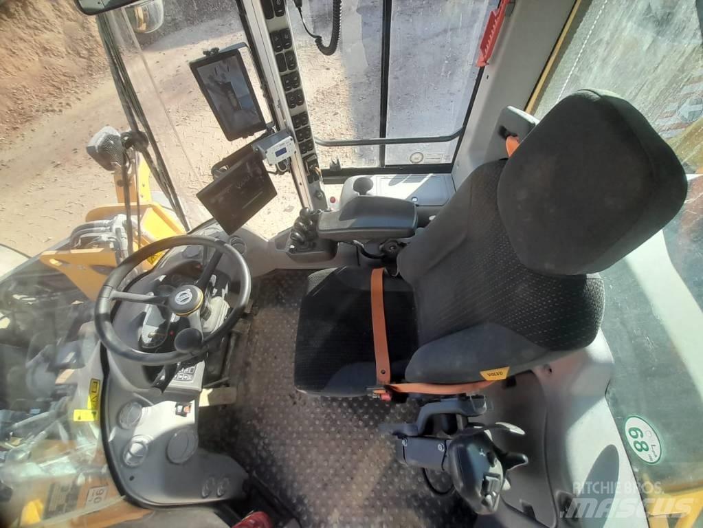 Volvo L 120 H Wielladers