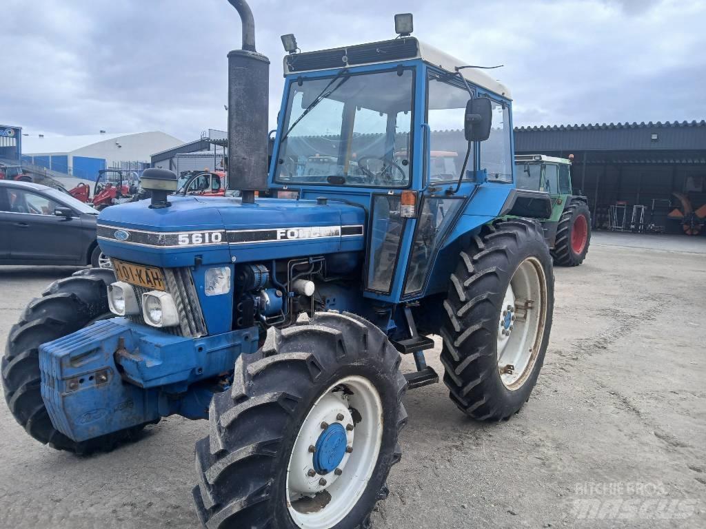 Ford 5610 Farmal Tractoren