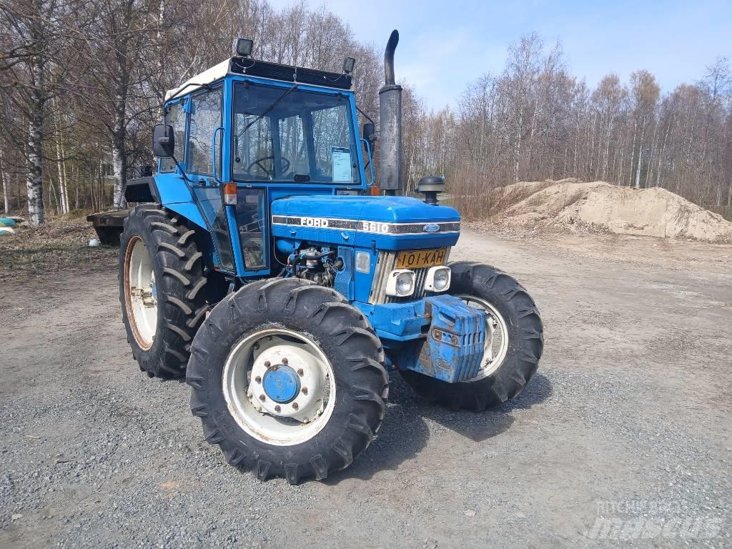 Ford 5610 Farmal Tractoren