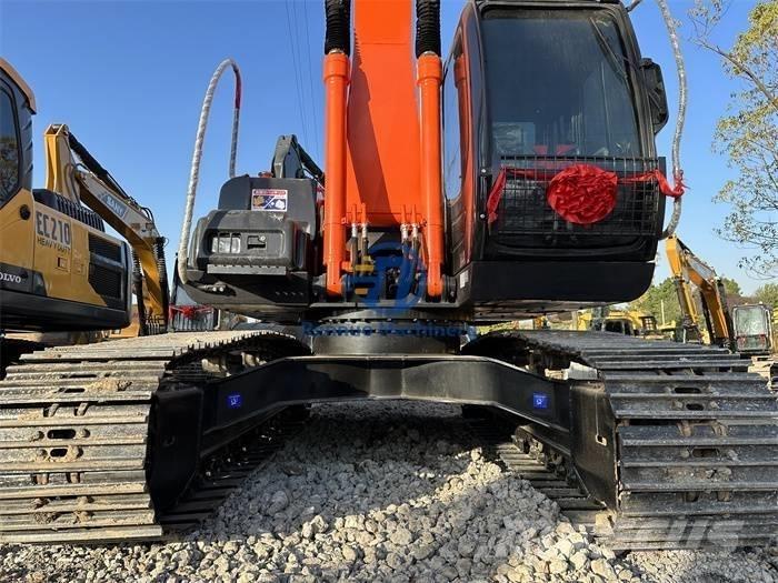 Hitachi ZX 200 Rupsgraafmachines