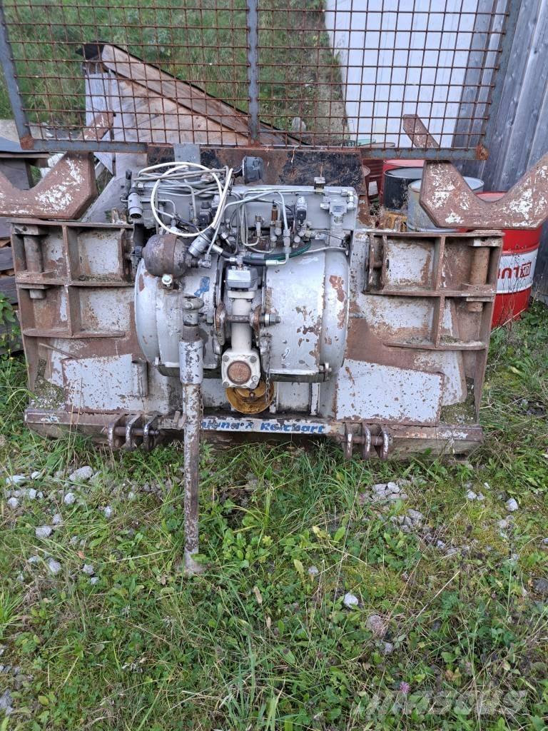 Valtra T 162 Bosbouw tractoren