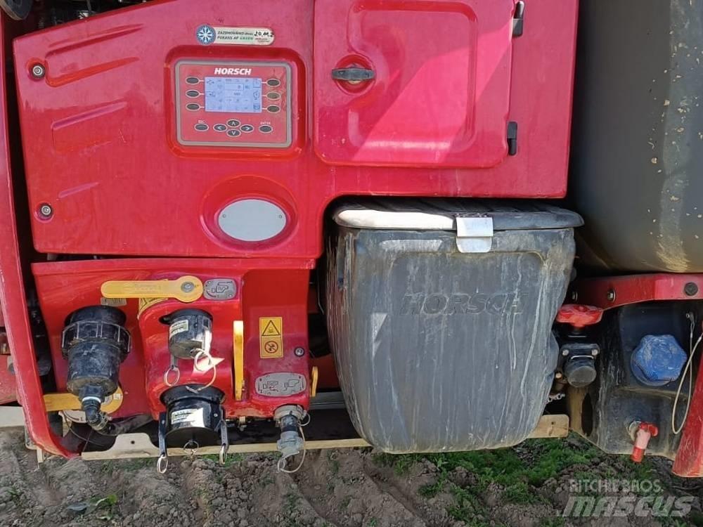 Horsch Leeb 6 LT Getrokken spuitmachines