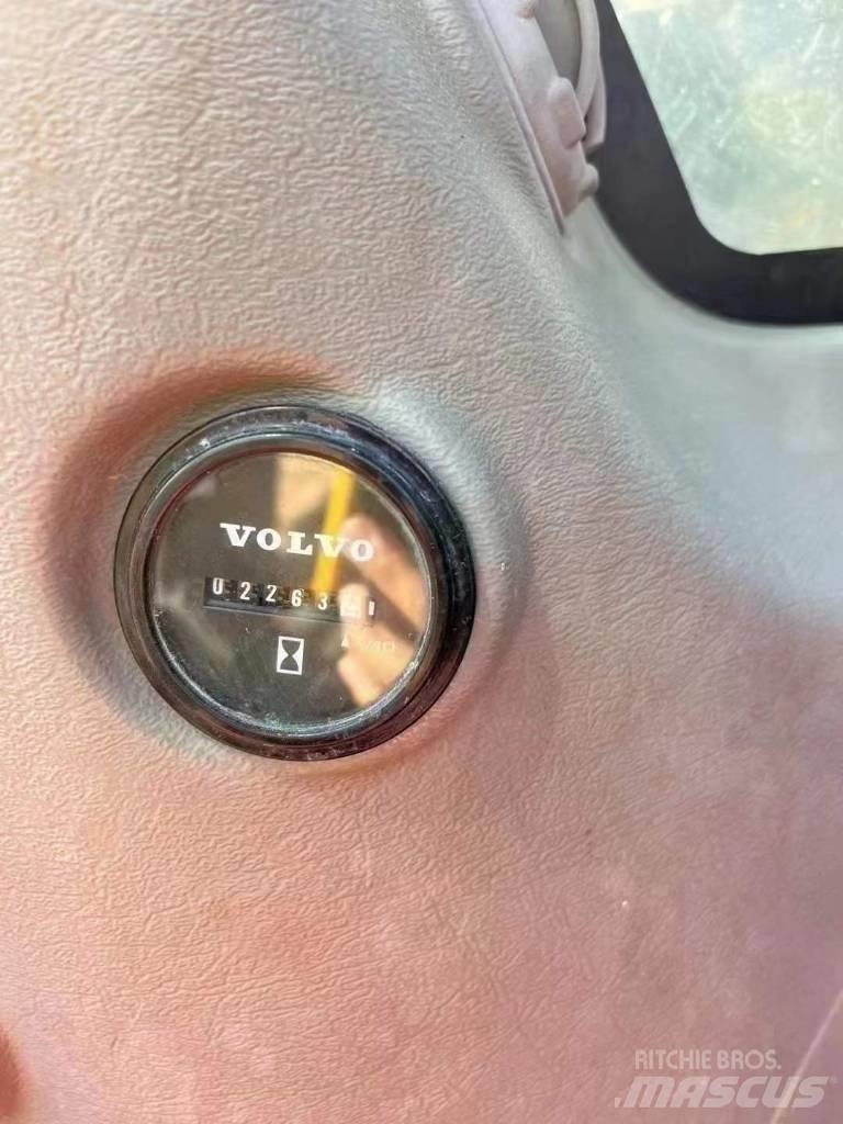 Volvo ec220D2 Rupsgraafmachines
