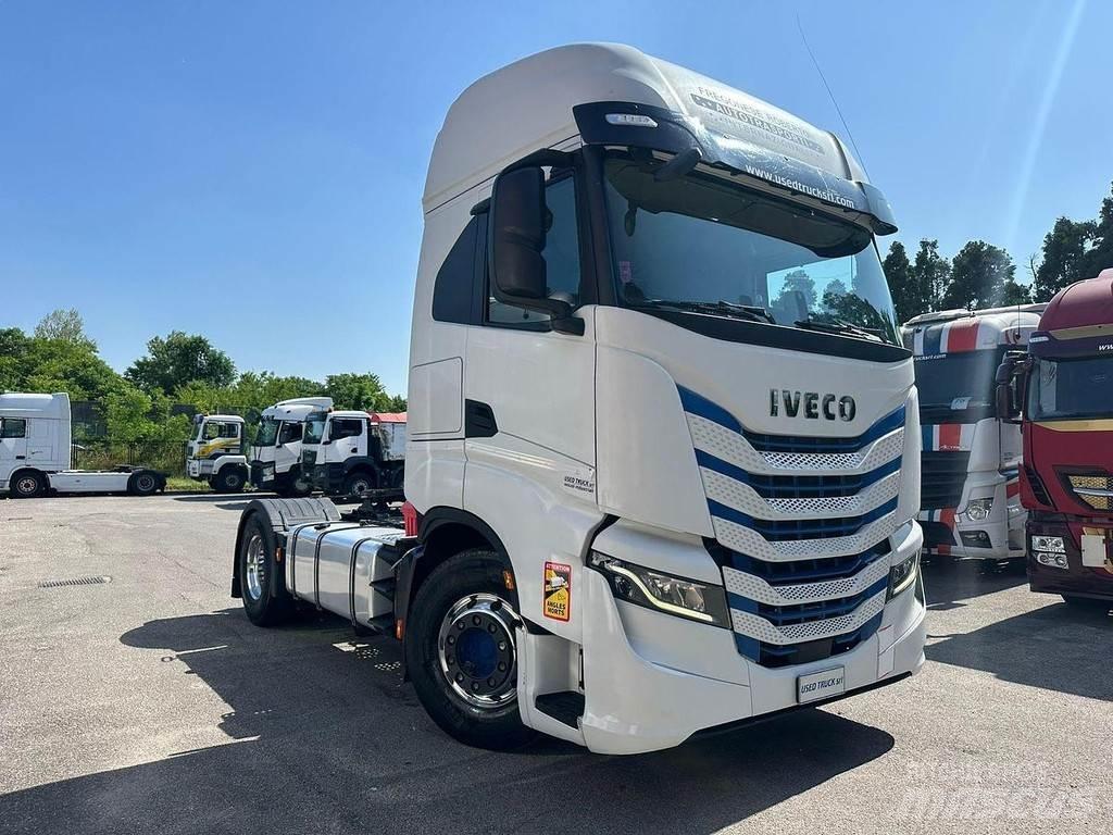 Iveco S-Way 570 Trekkers