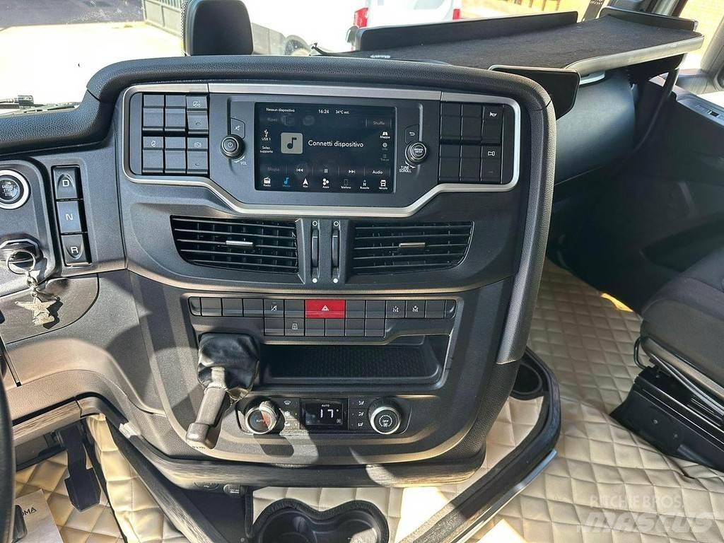 Iveco S-Way 570 Trekkers