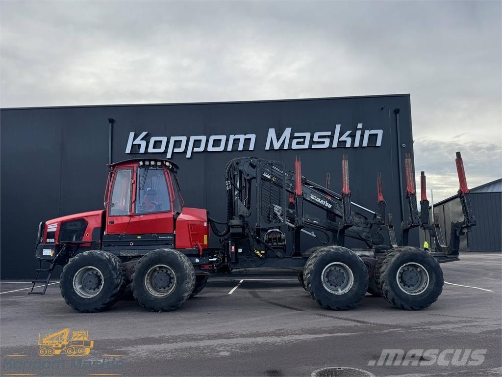 Komatsu 895 Uitrijwagens