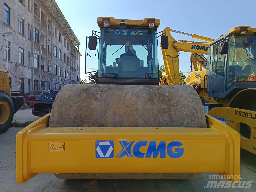 XCMG XS 223 J Trilrolwalsen